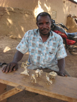 05 Moussa Notre Moniteur Bronzier